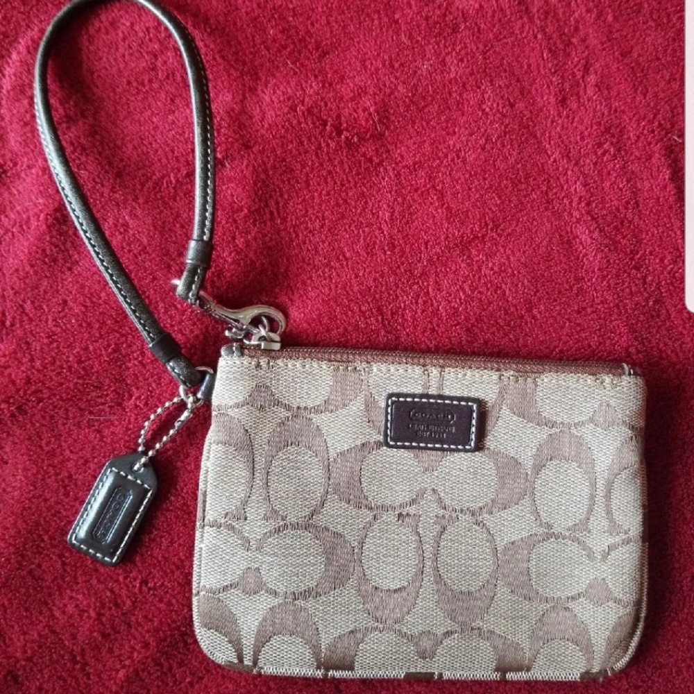 Small Coach wristlet